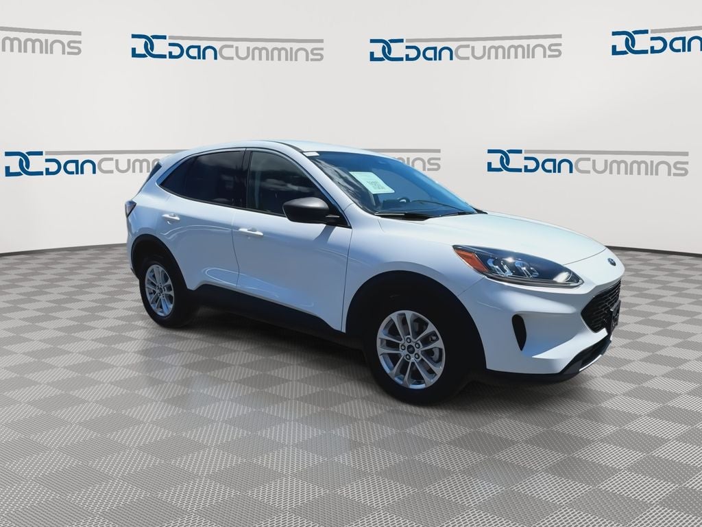 2022 Ford Escape Hybrid SE