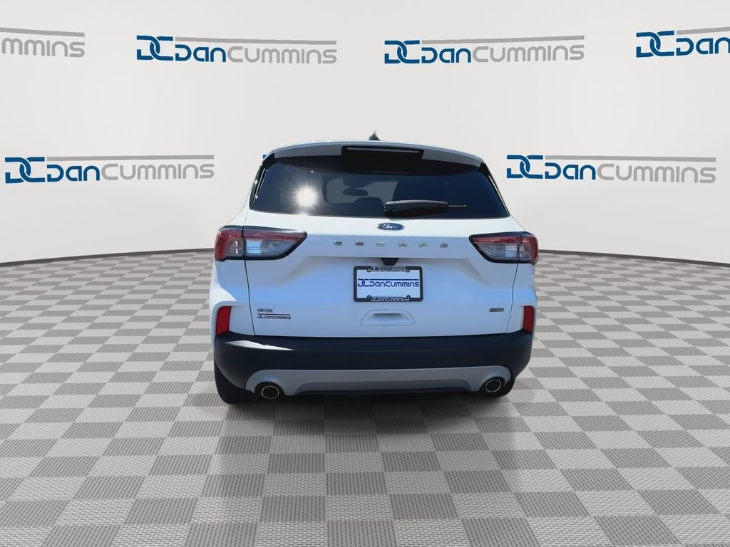 2022 Ford Escape Hybrid SE