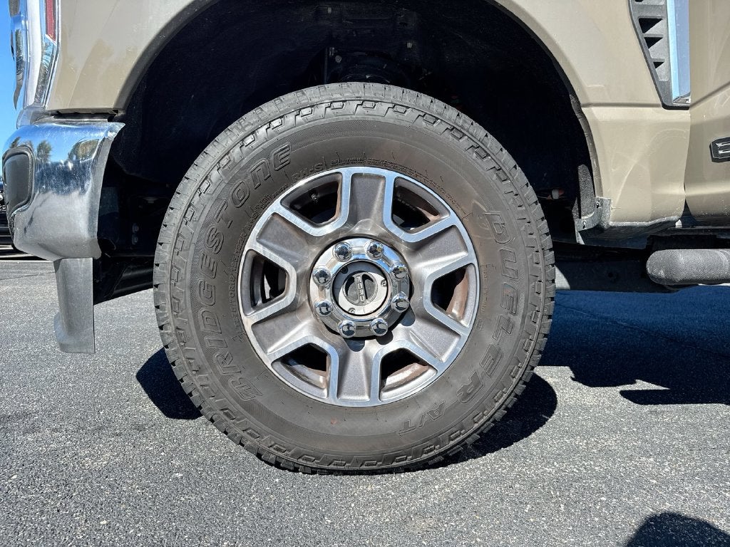 2026 Ford F-350SD Lariat