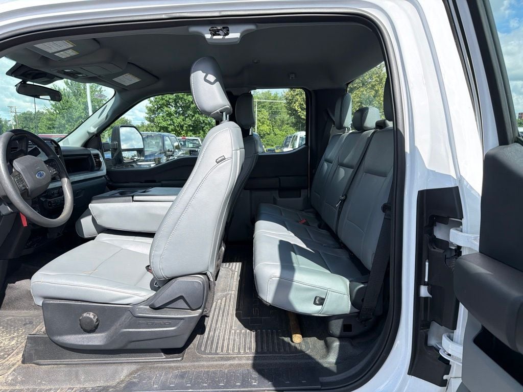 2023 Ford F-350SD XL