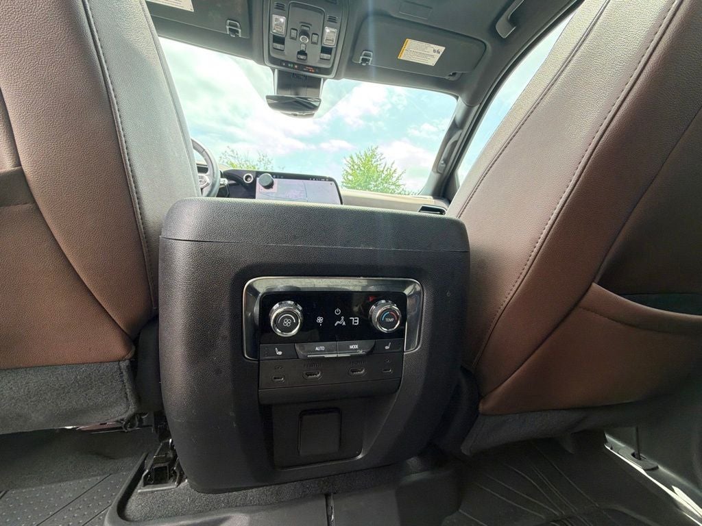 2025 Chevrolet Suburban High Country