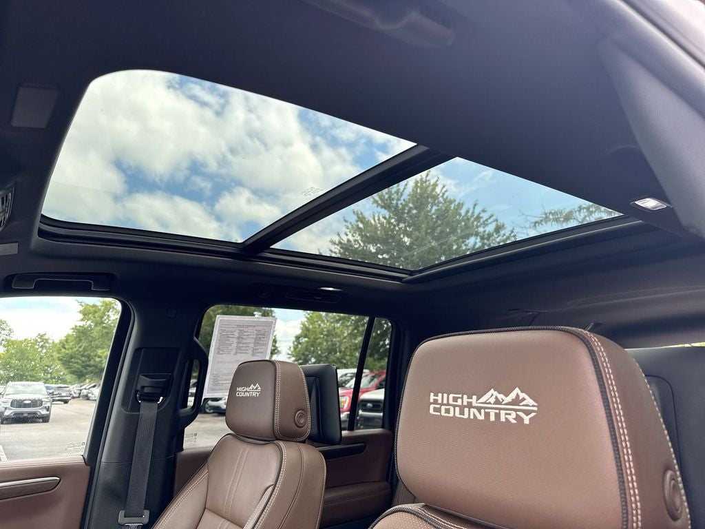 2025 Chevrolet Suburban High Country