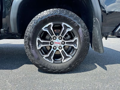2024 GMC Canyon AT4