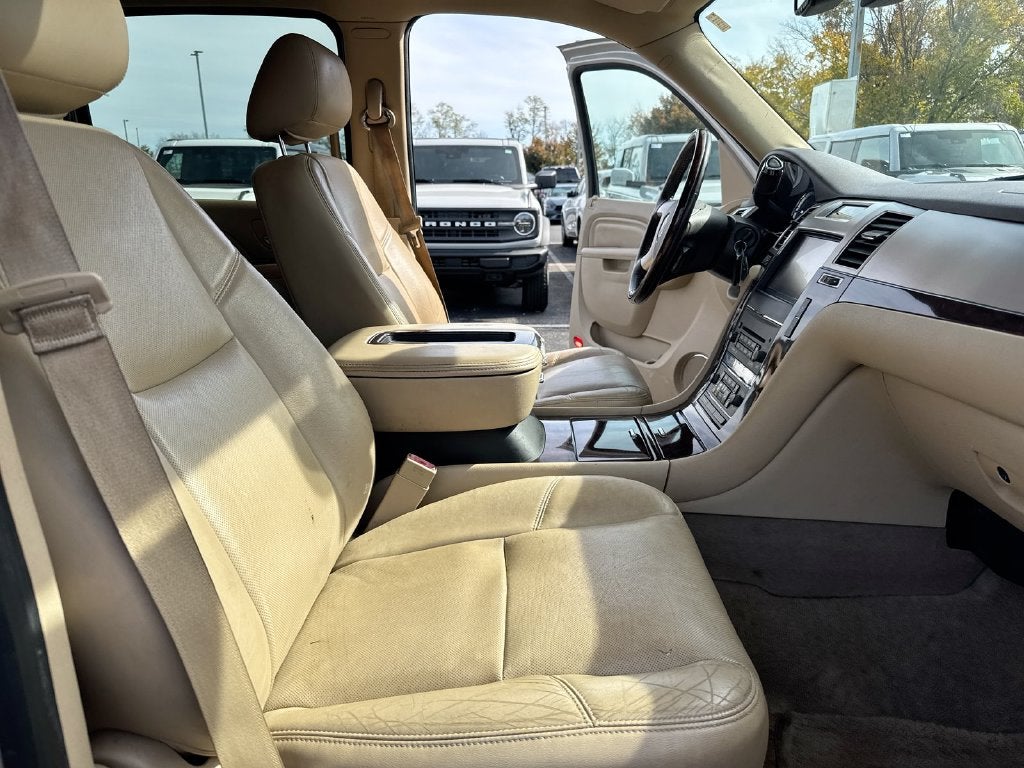 2013 Cadillac Escalade ESV Luxury