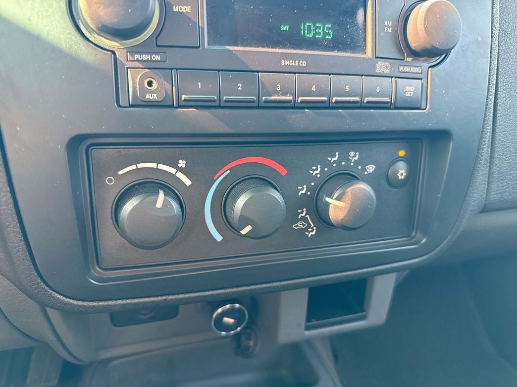 2007 Mitsubishi Raider LS
