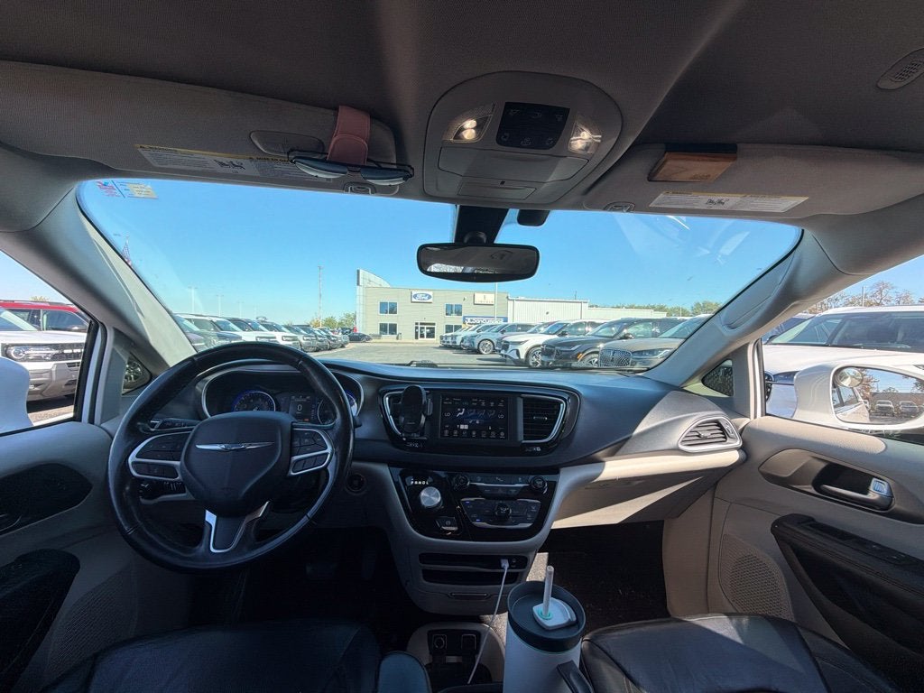 2020 Chrysler Pacifica Touring L