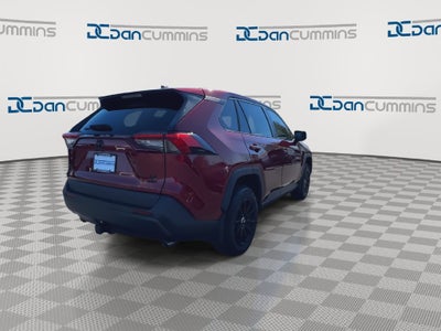 2022 Toyota RAV4 LE