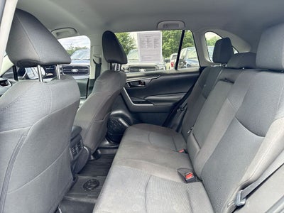 2022 Toyota RAV4 Hybrid LE