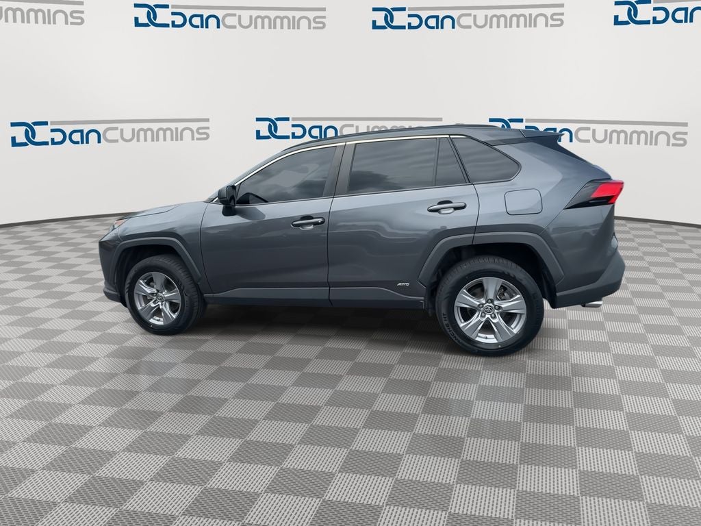 2022 Toyota RAV4 Hybrid LE