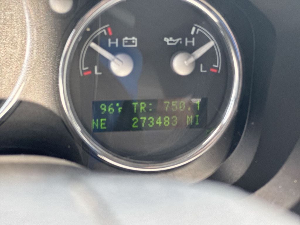 2006 Lincoln Mark LT Base
