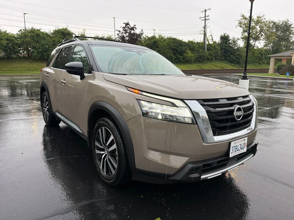2024 Nissan Pathfinder Platinum
