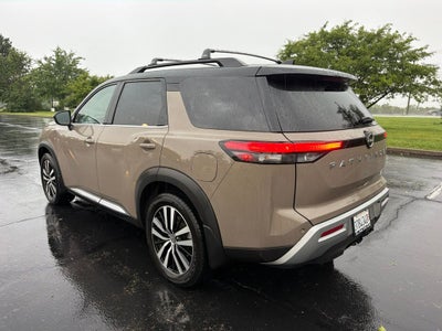 2024 Nissan Pathfinder Platinum
