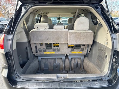 2014 Toyota Sienna LE