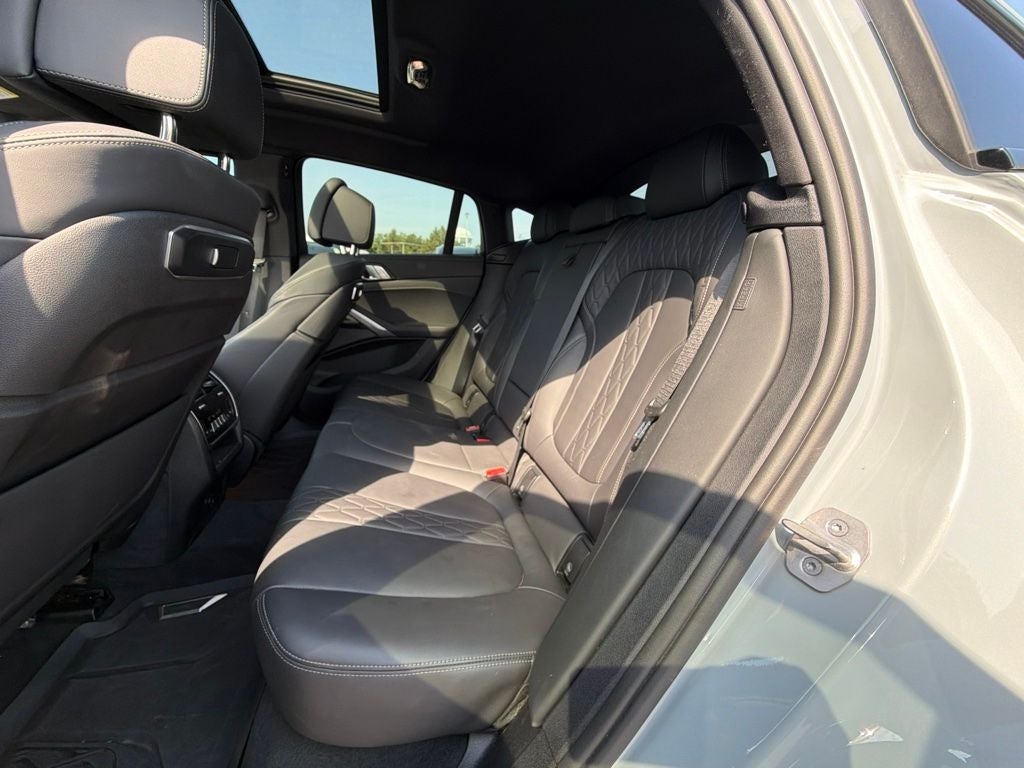 2024 BMW X6 xDrive40i