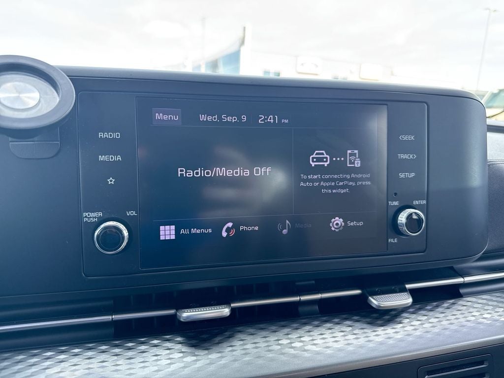 2022 Kia Carnival LX