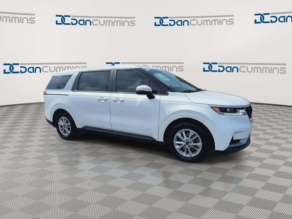 2022 Kia Carnival LX