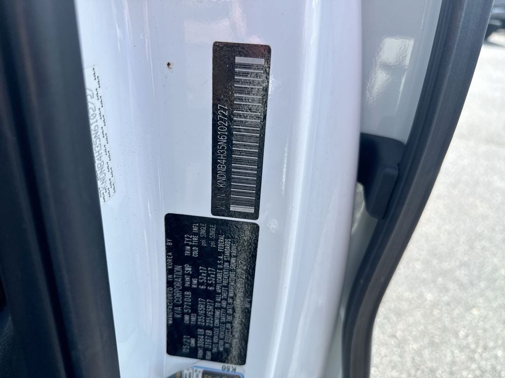 2022 Kia Carnival LX