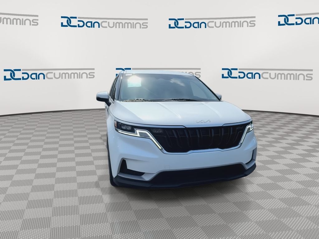 2022 Kia Carnival LX