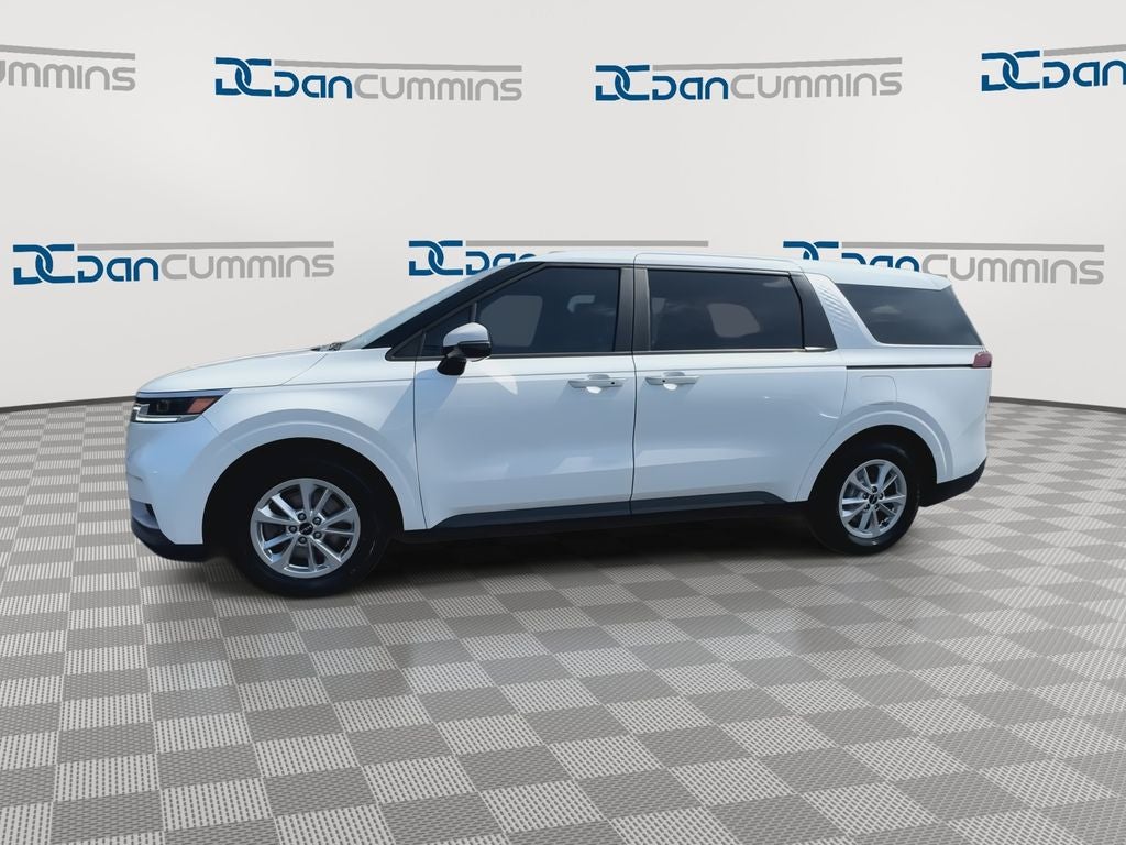 2022 Kia Carnival LX