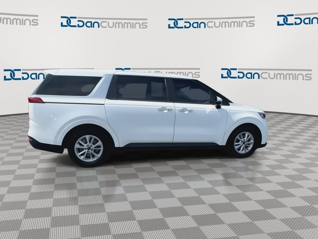2022 Kia Carnival LX