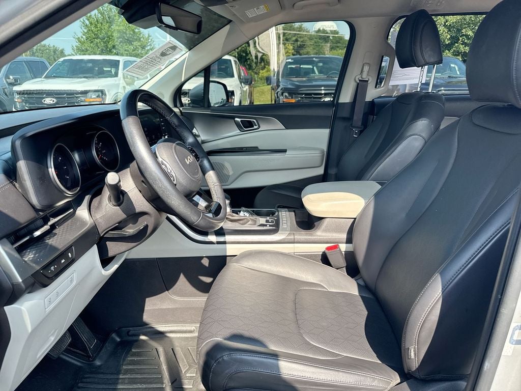 2022 Kia Carnival LXS