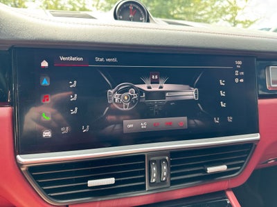 2022 Porsche Cayenne Platinum Edition