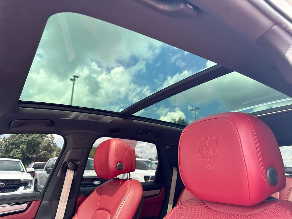 2022 Porsche Cayenne Platinum Edition