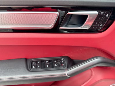 2022 Porsche Cayenne Platinum Edition