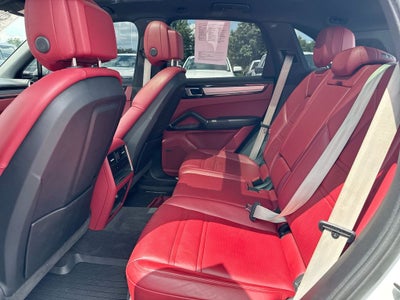 2022 Porsche Cayenne Platinum Edition
