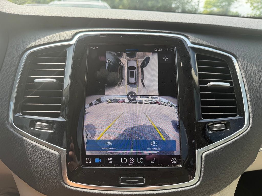 2024 Volvo XC90 B6 Plus Bright Theme