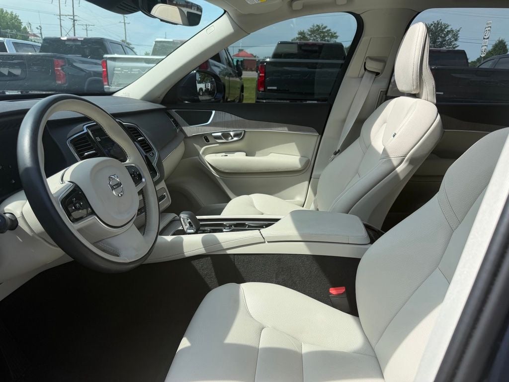 2024 Volvo XC90 B6 Plus Bright Theme