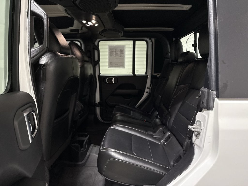 2022 Jeep Gladiator Overland