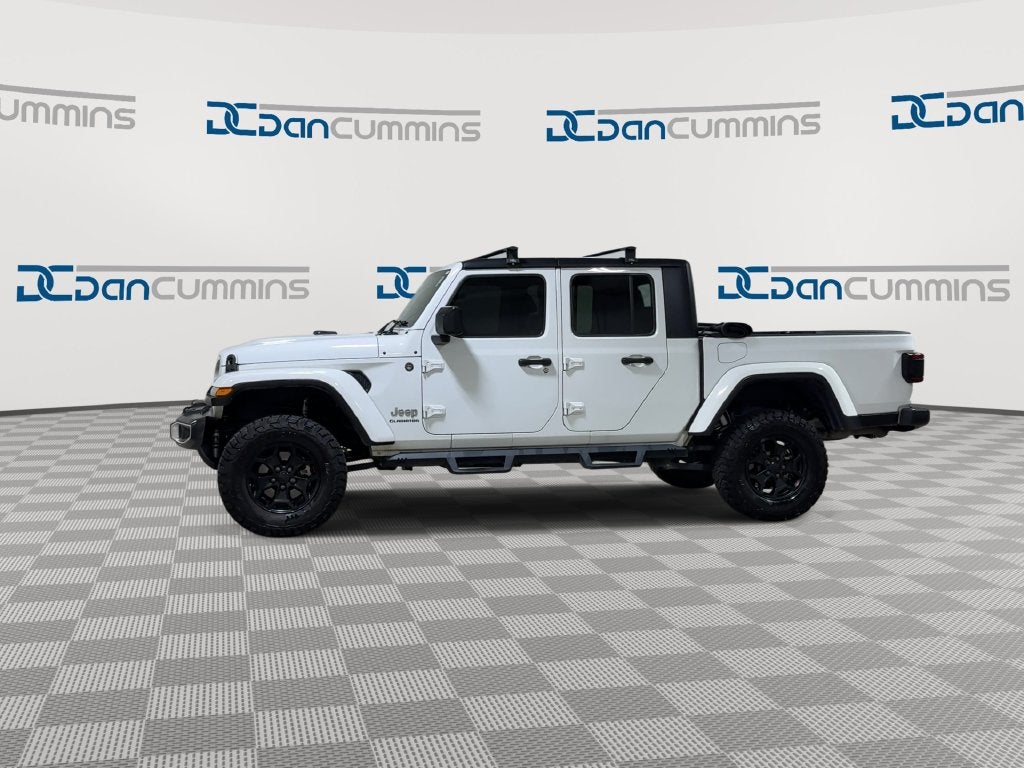 2022 Jeep Gladiator Overland