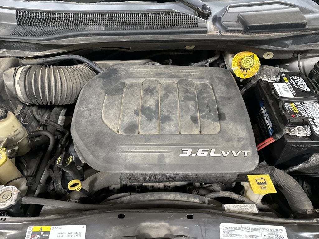 2014 Chrysler Town & Country Touring-L