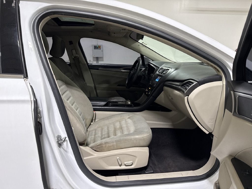 2017 Ford Fusion Hybrid SE
