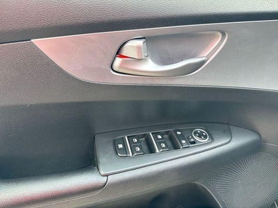 2022 Kia Forte FE