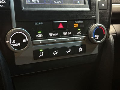 2014 Toyota Camry SE