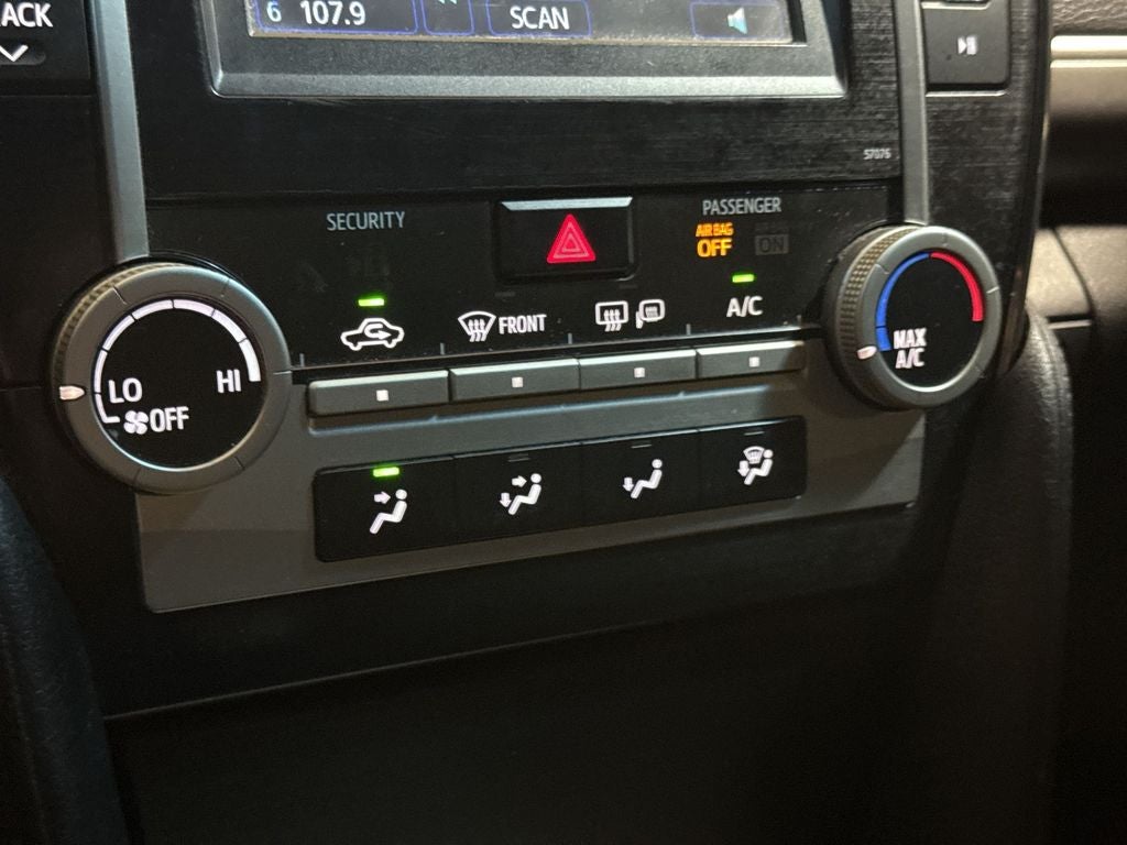 2014 Toyota Camry SE