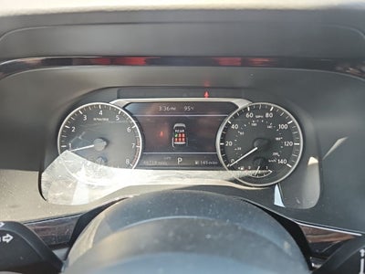 2025 Nissan Pathfinder SV