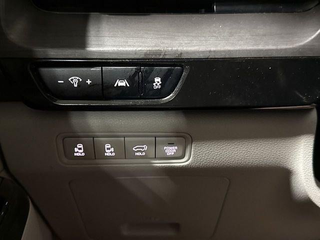 2022 Kia Carnival SX