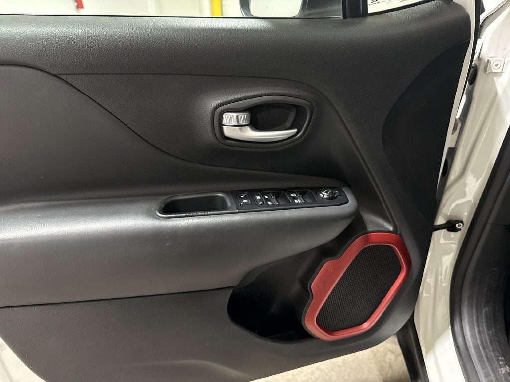 2023 Jeep Renegade Trailhawk