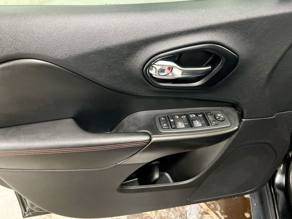 2021 Jeep Cherokee Trailhawk