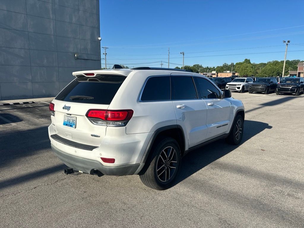 2020 Jeep Grand Cherokee Laredo