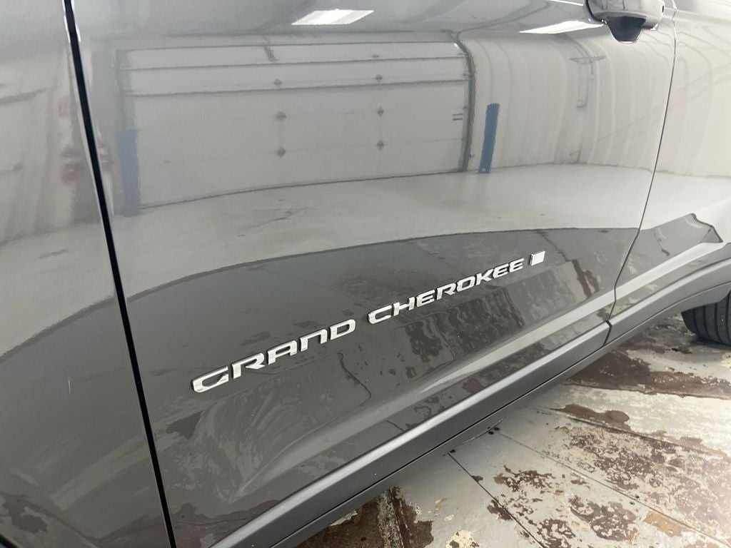 2023 Jeep Grand Cherokee L Laredo