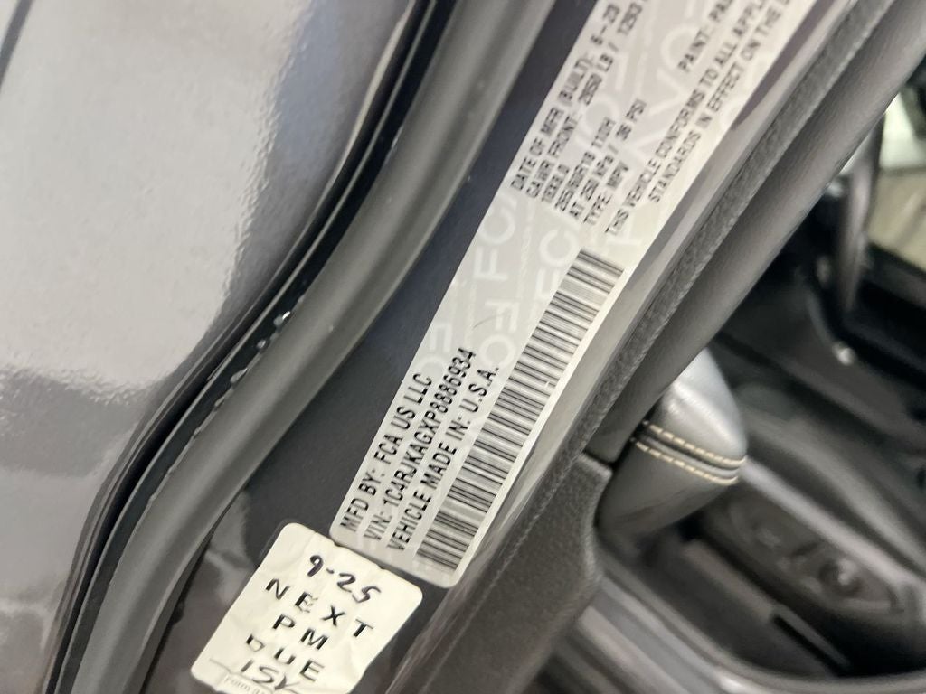 2023 Jeep Grand Cherokee L Laredo