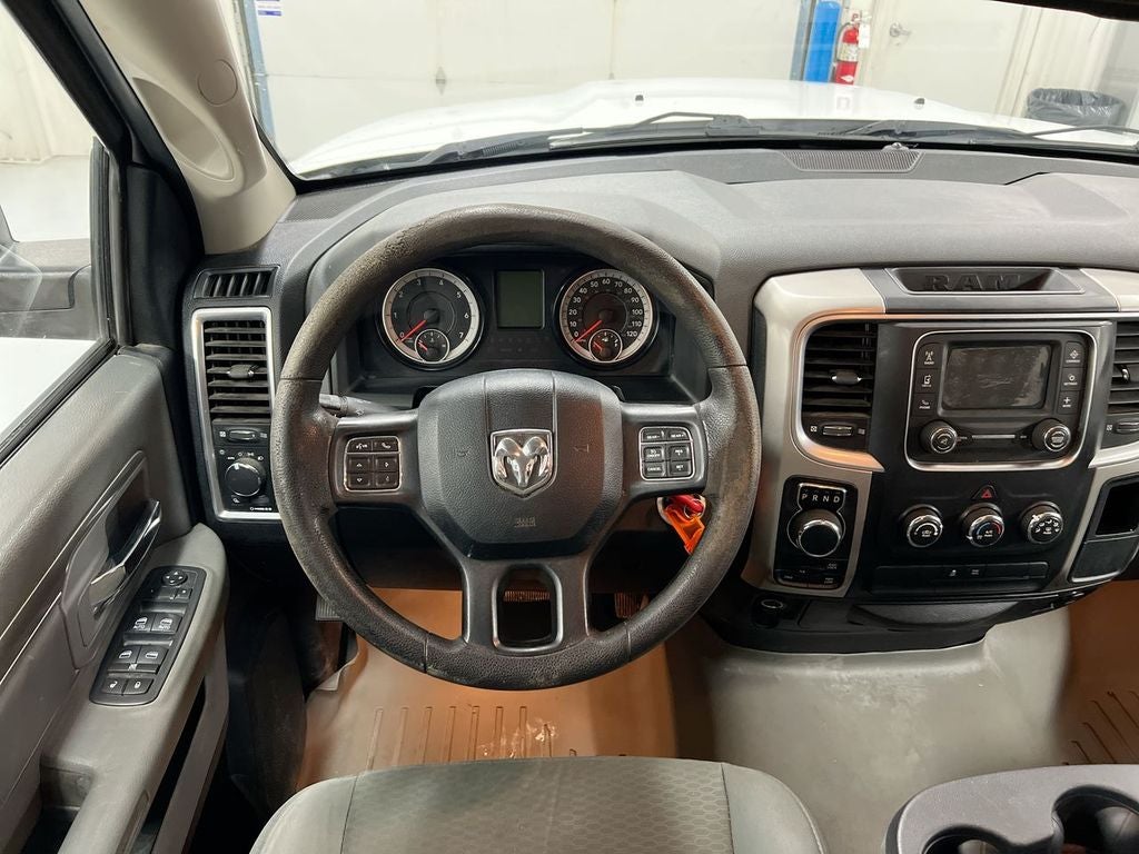 2016 RAM 1500 SLT
