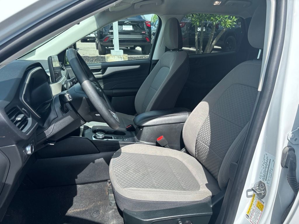 2022 Ford Escape Hybrid SE