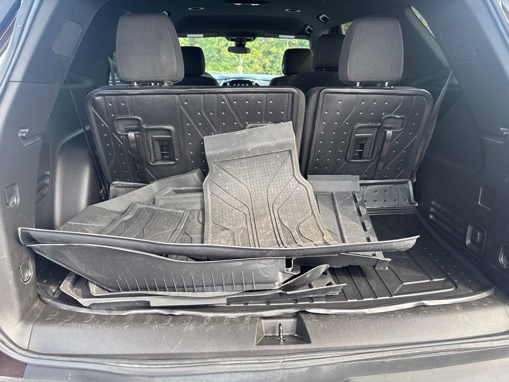 2023 Chevrolet Traverse LT