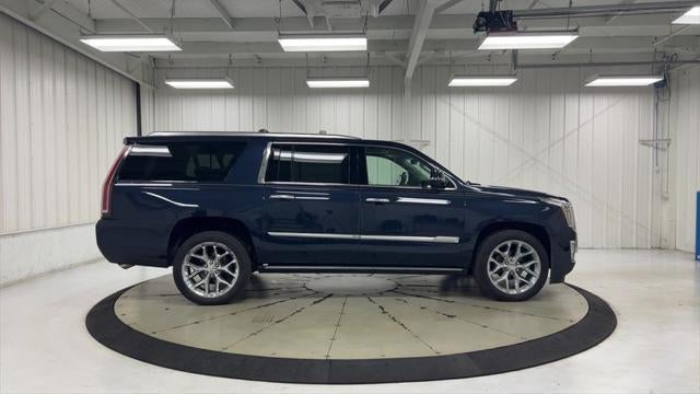 2018 Cadillac Escalade ESV Premium