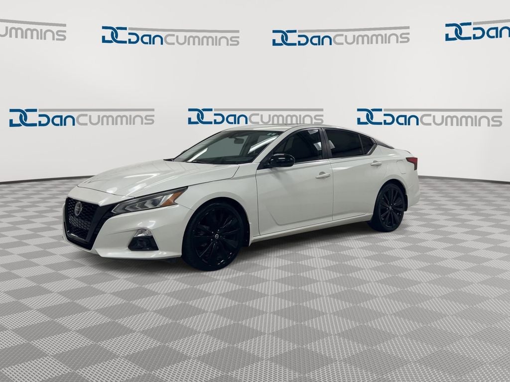 2022 Nissan Altima 2.5 SR